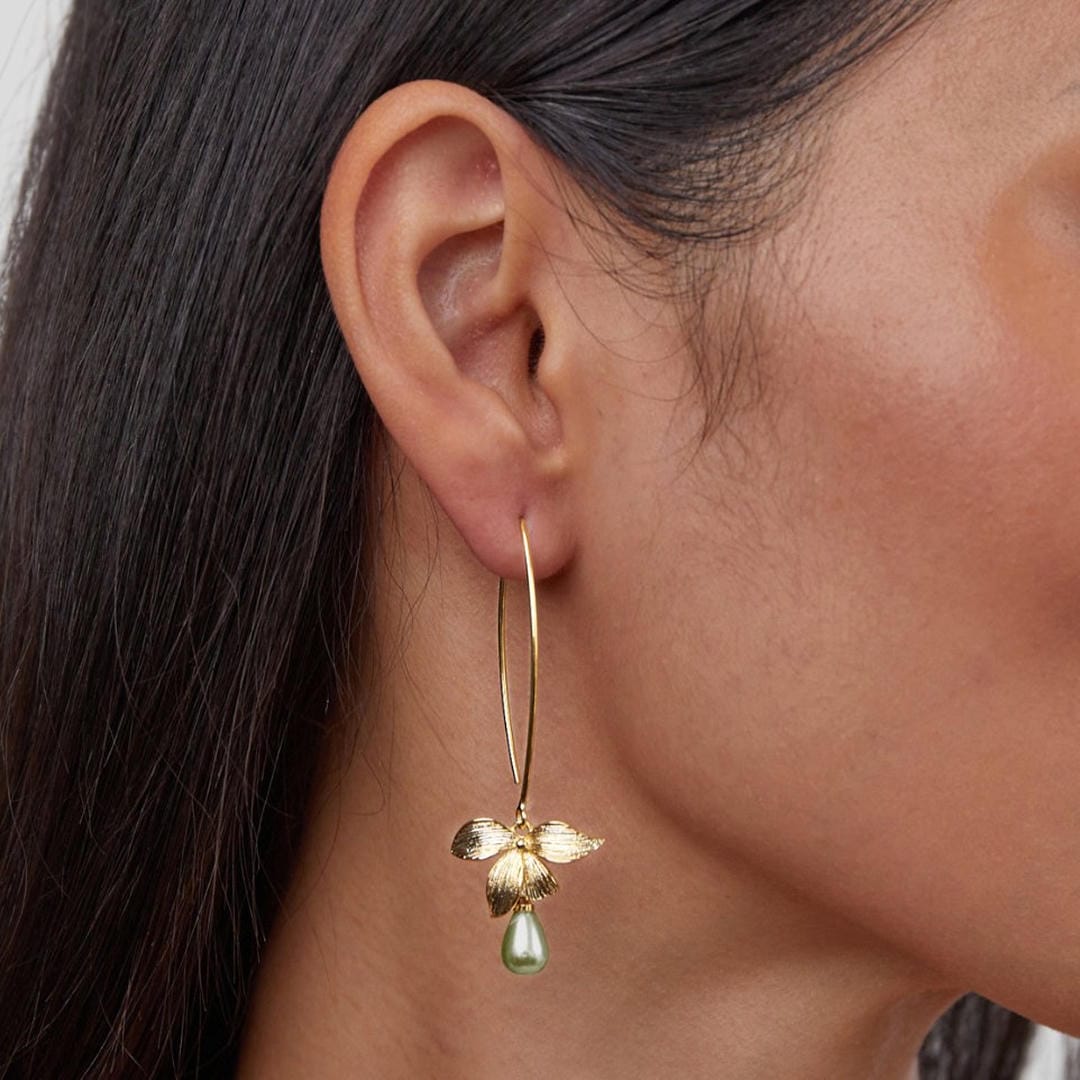 Pendientes de jade perla y pétalo