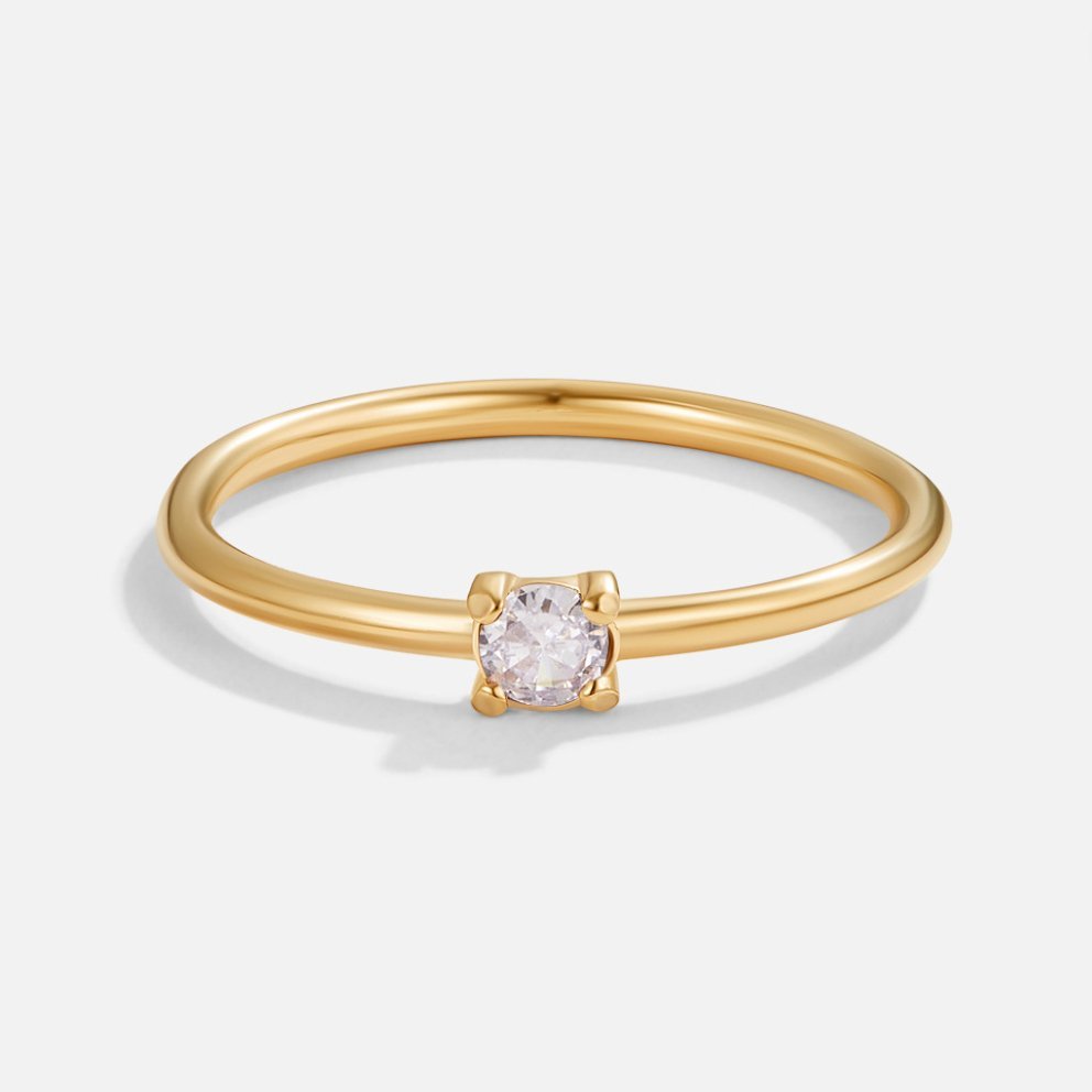 Anillo de oro de 18K con piedra natal de junio