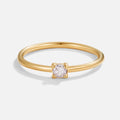 Anillo de oro de 18K con piedra natal de junio