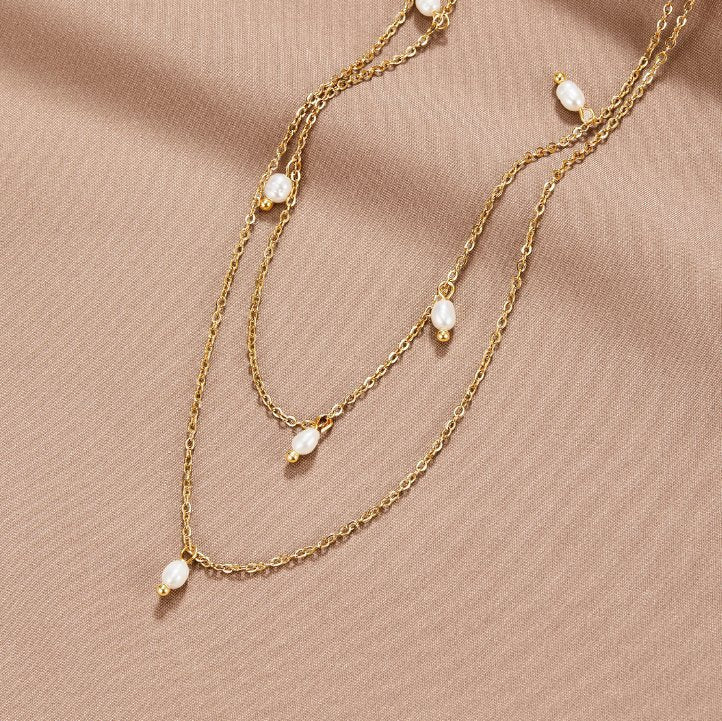 Collar de perlas en capas Kayla