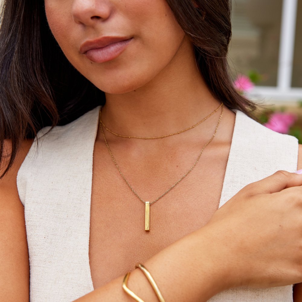 Collar Lala Gold Bar