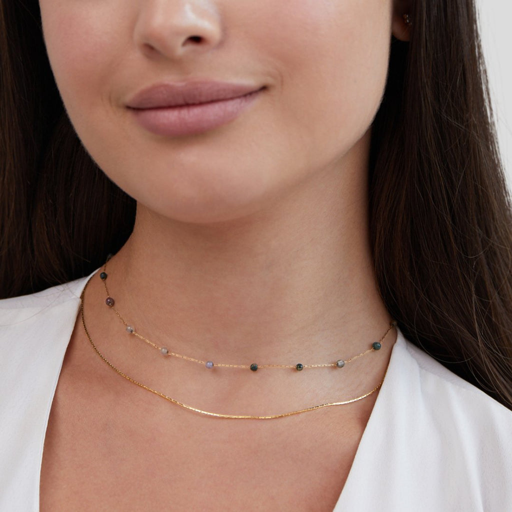 Collar Alana superpuesto en oro y piedra
