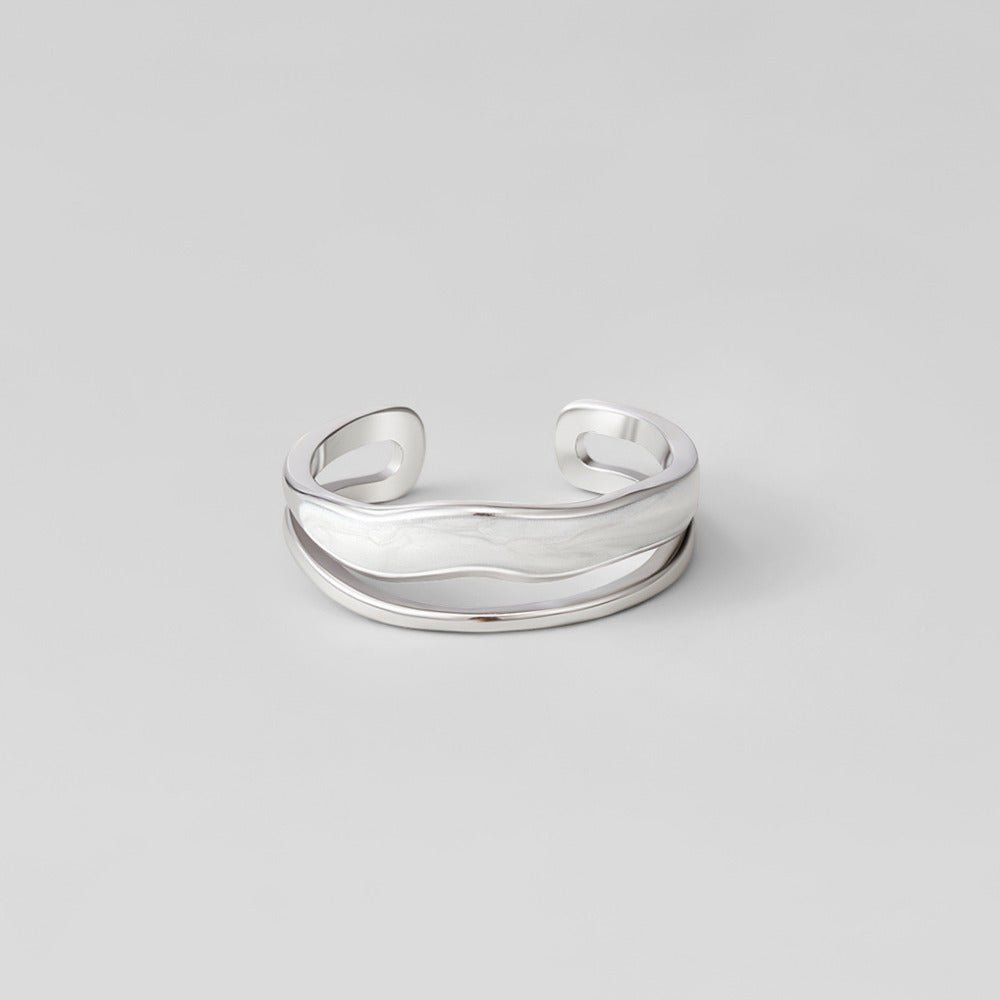 Anillo Sahara plateado con capas