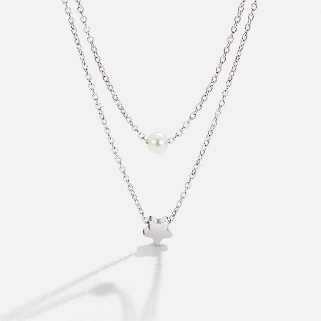 Collar de Perlas y Estrella de Plata de Capas