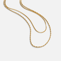 Collar dorado en capas Leona