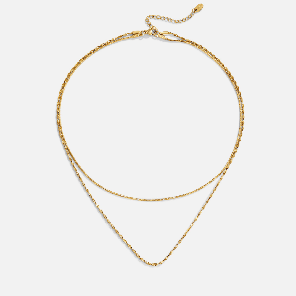 Collar dorado en capas Leona