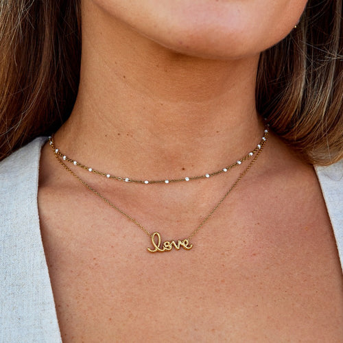 Collar con dije "Love"