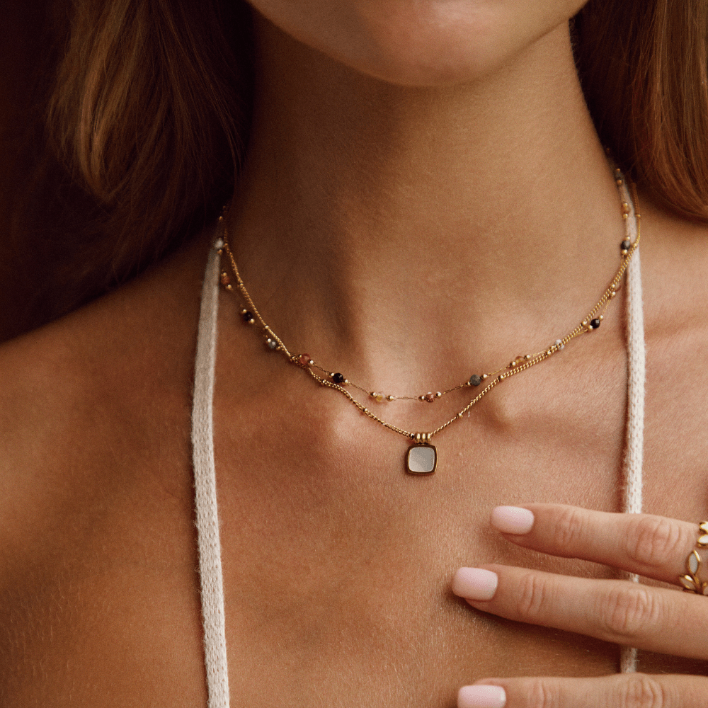 Collar de piedra con cuentas Lulu