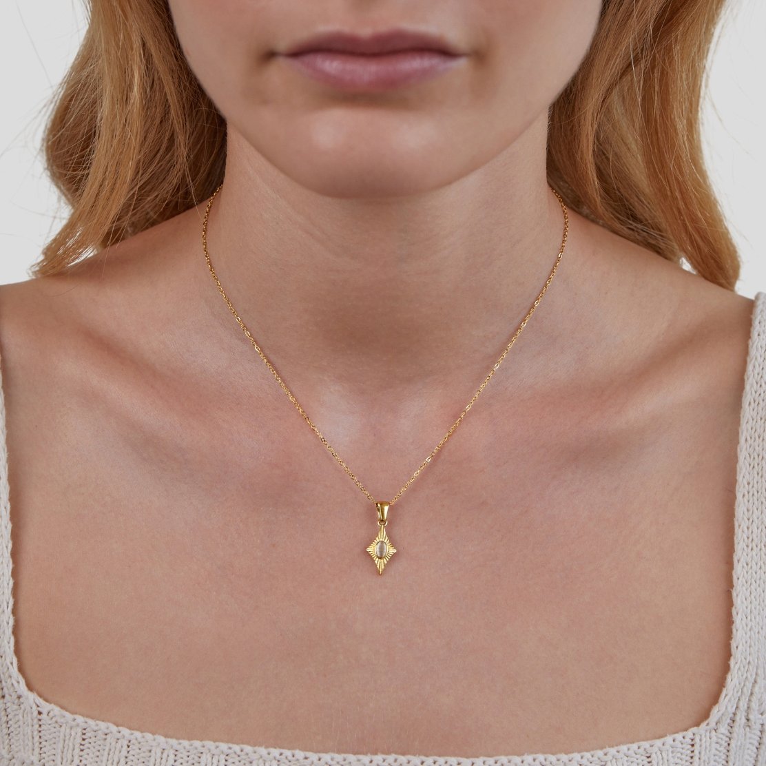 Collar de oro Luna ópalo blanco