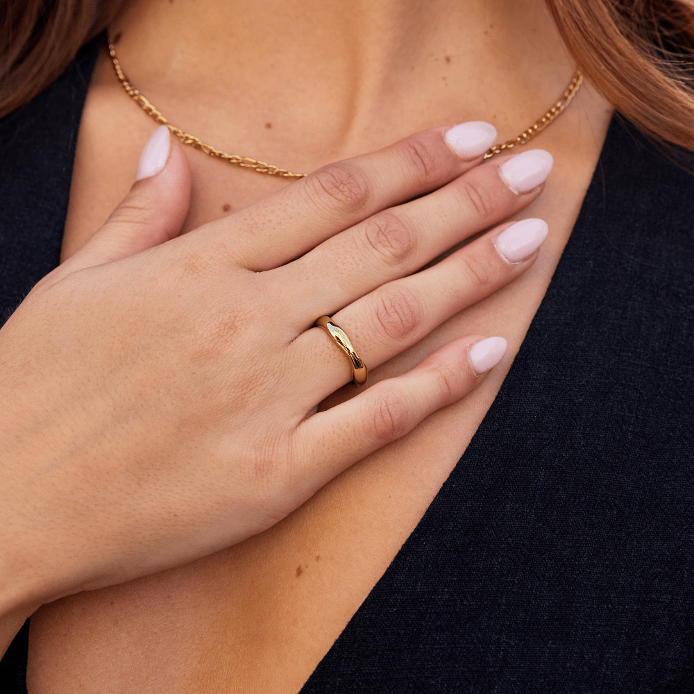 Anillo Ondulado Grueso Madison