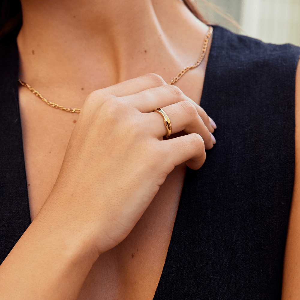 Anillo Ondulado Grueso Madison