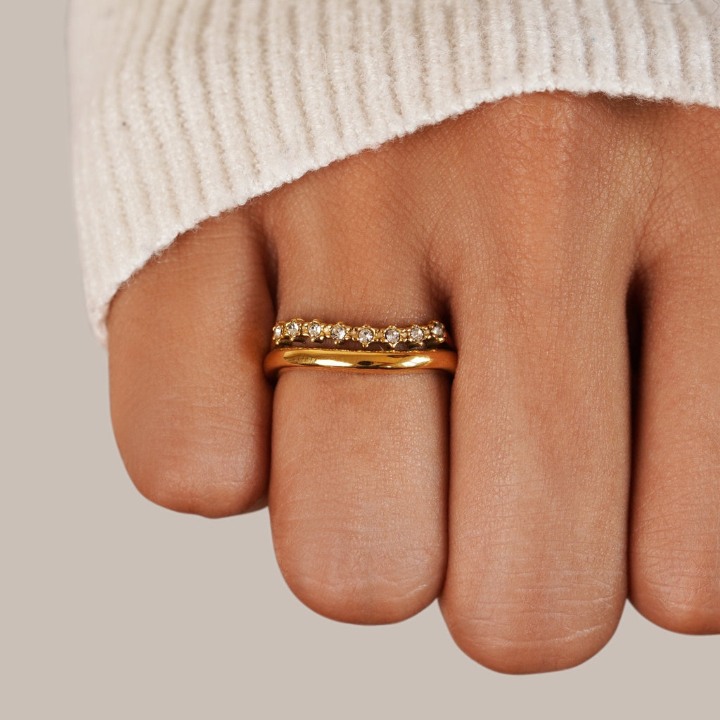 Anillo apilable de Marissa White Crystal
