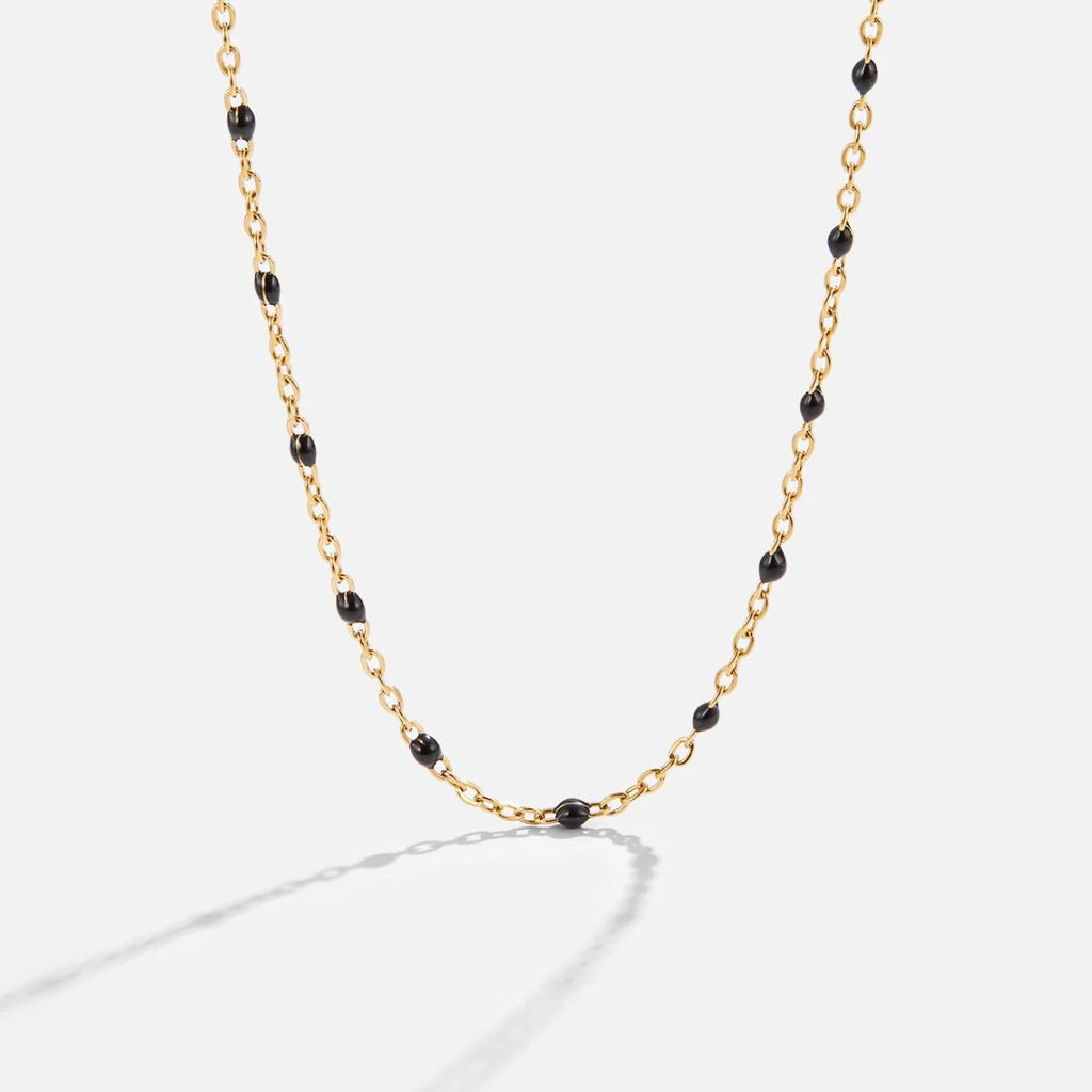 Collar de cuentas negras Mila