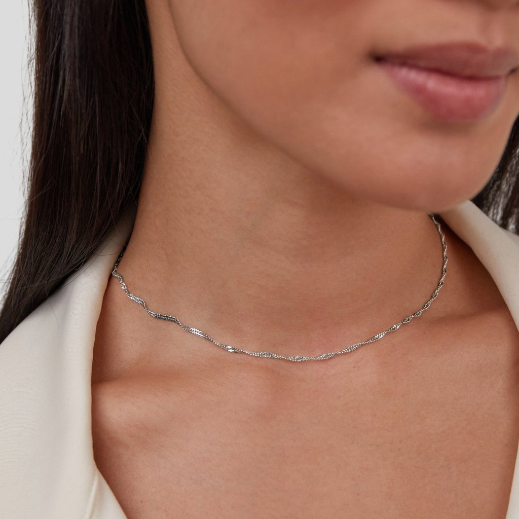Collar Mila Twist de Cadena Plateada