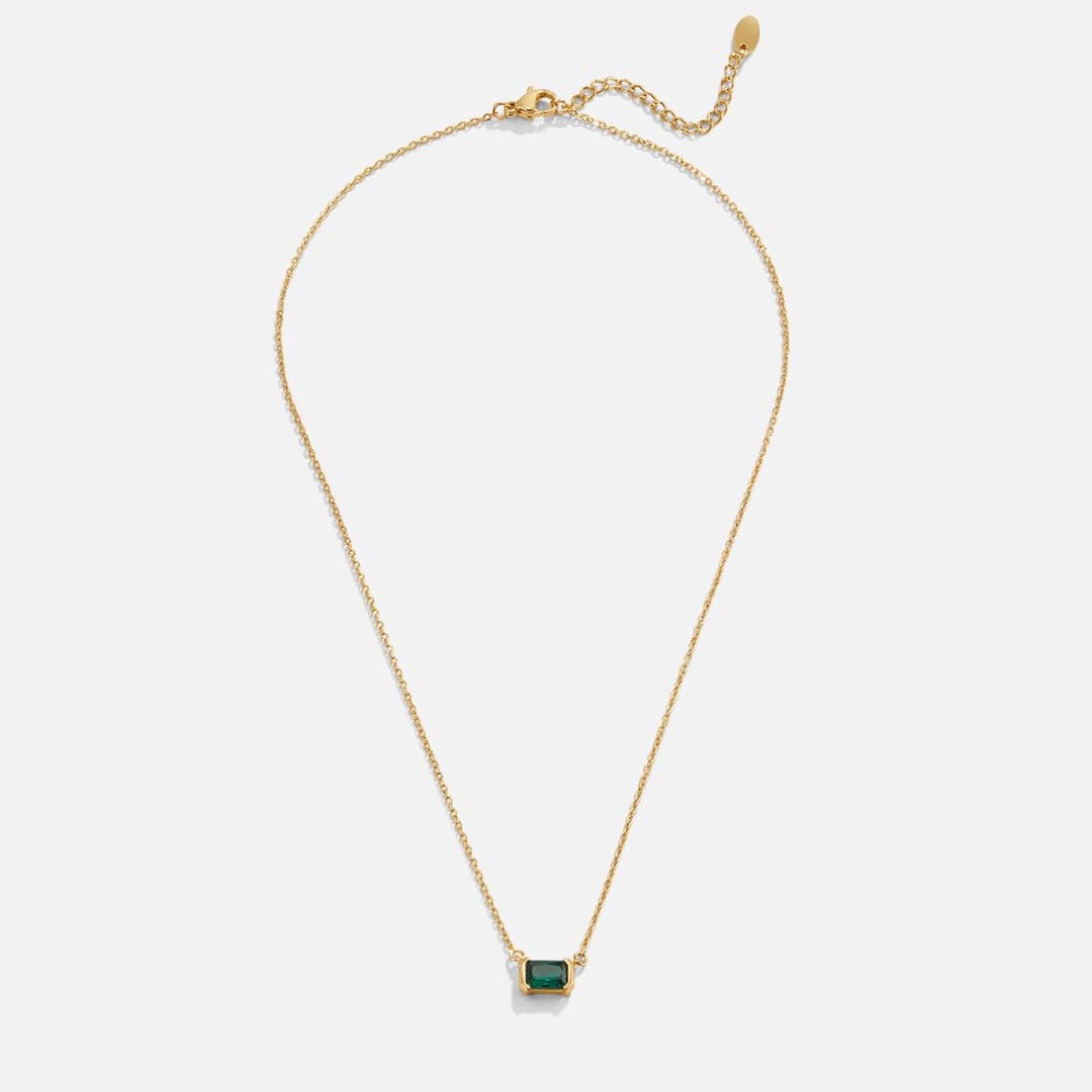 Collar de oro con esmeralda verde