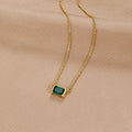 Collar Esmeralda Mónica Green