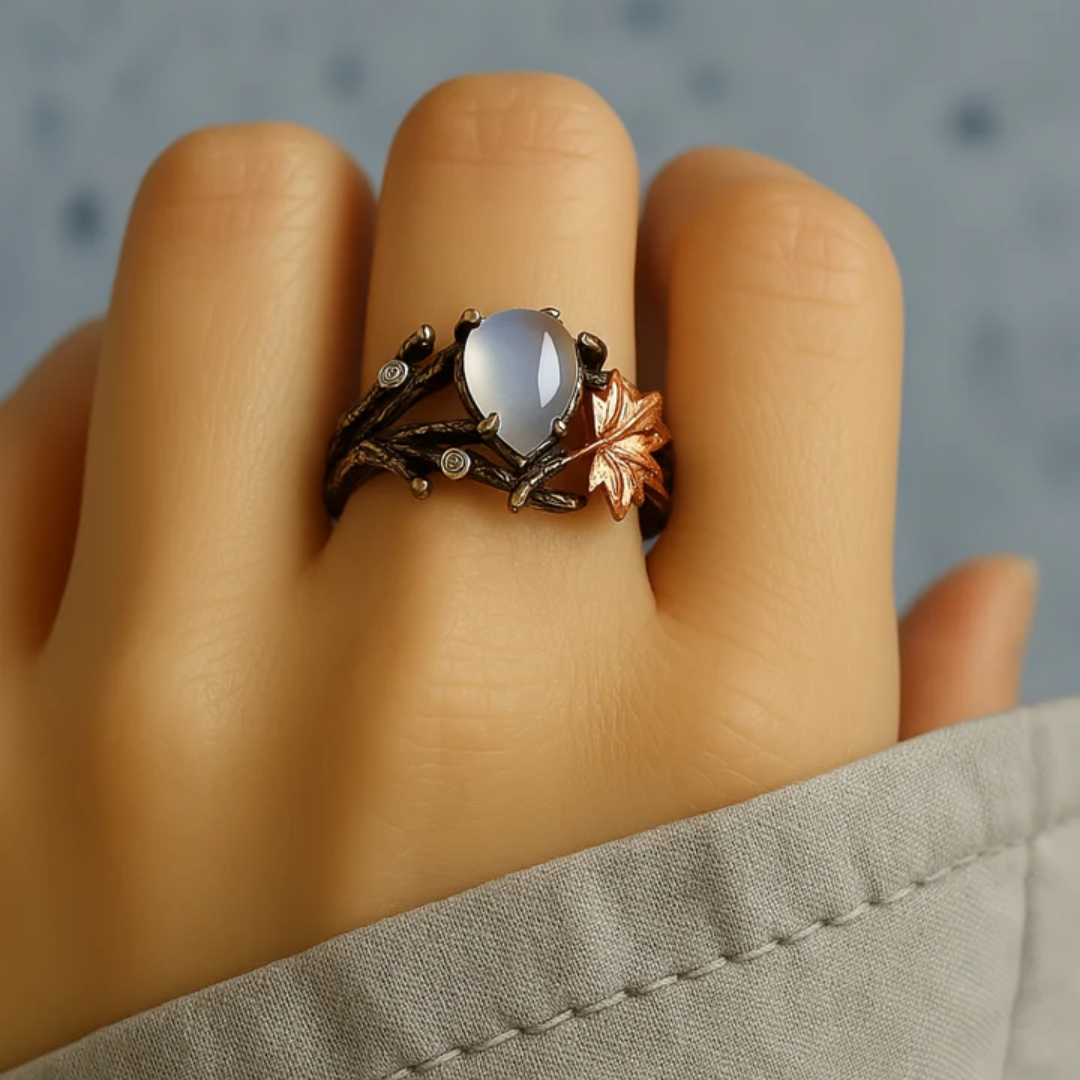 Elegante Anillo de Piedra Lunar Natural