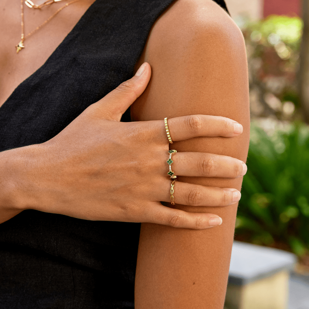 Anillo de oro Nora