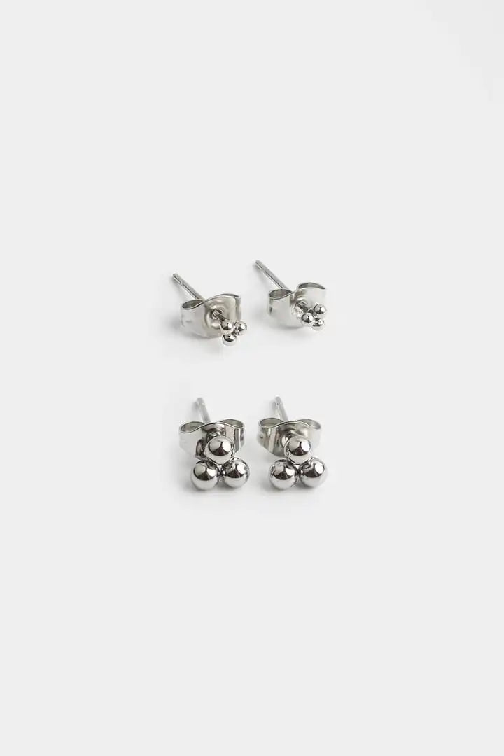 Pendientes de botón con forma de bola (bola maciza/racimo de bolas)