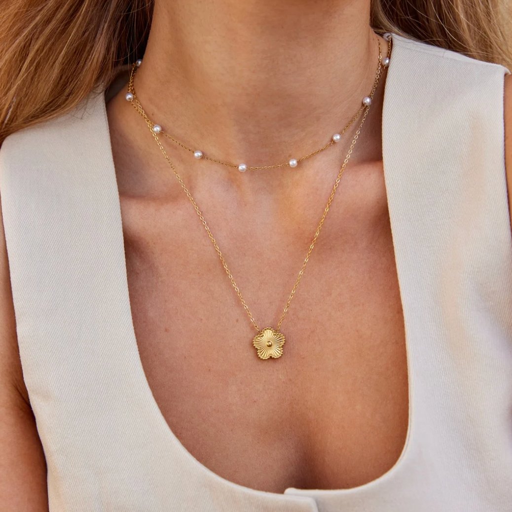 Nura Perla Collar de Oro de 18K