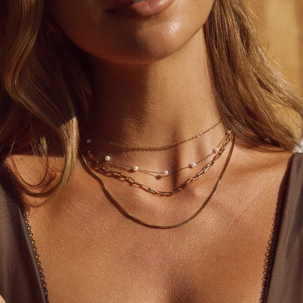Nura Perla Collar de Oro de 18K
