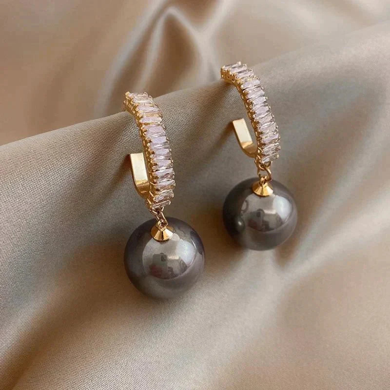 Pendientes de lujo con perlas y circonitas