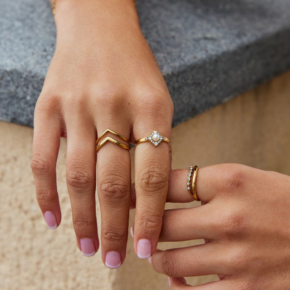 Anillo Eternidad Perlas y Cristales