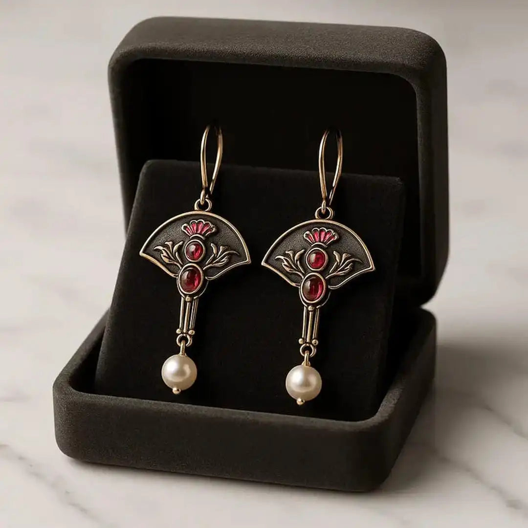Pendientes retro con cristal rojo y perlas