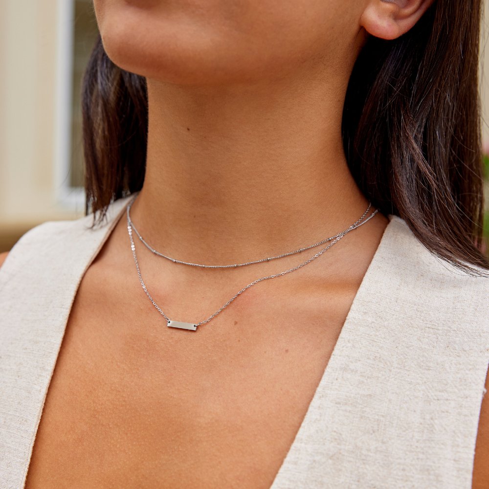 Collar Rina con barra de plata