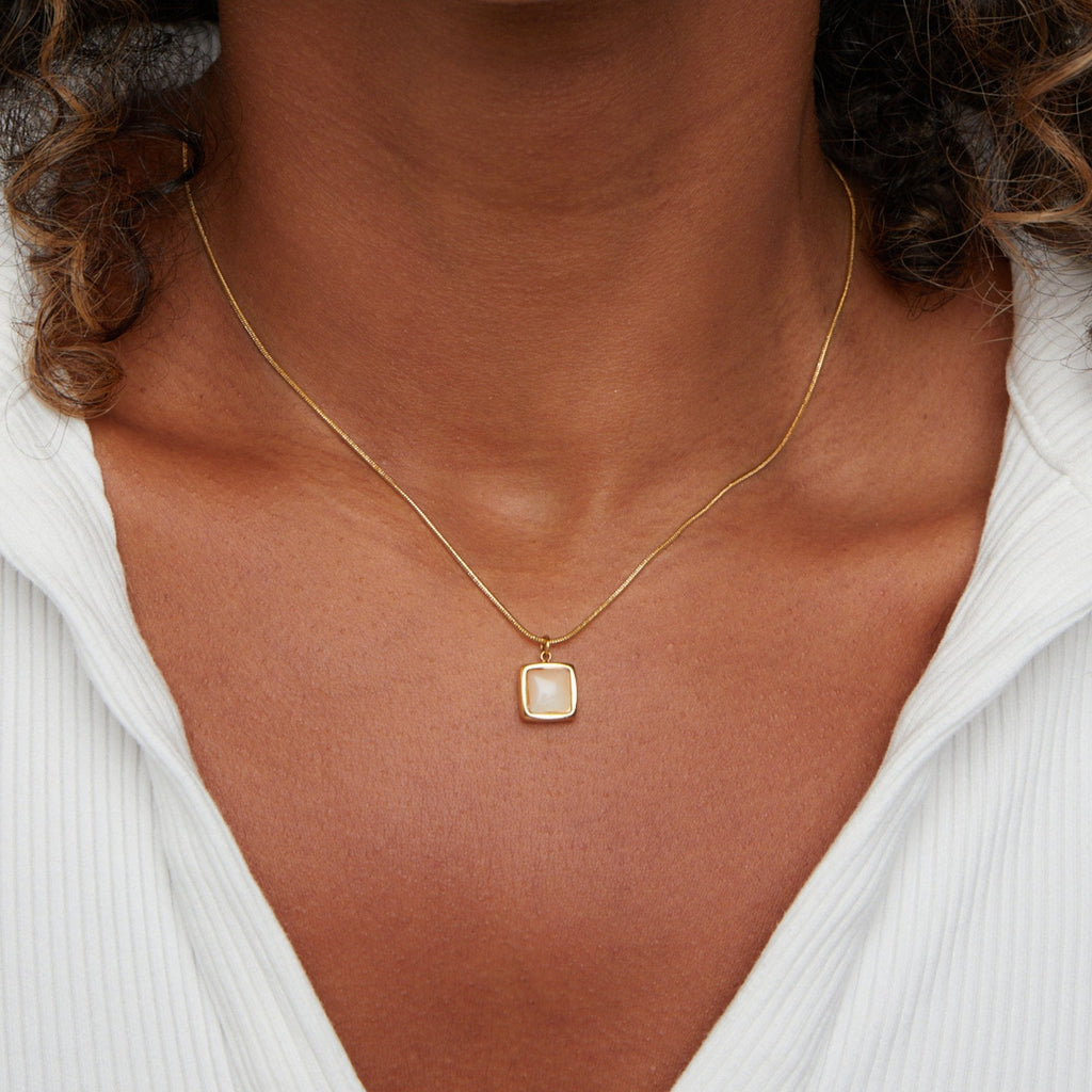 Collar con colgante Riva Moonstone