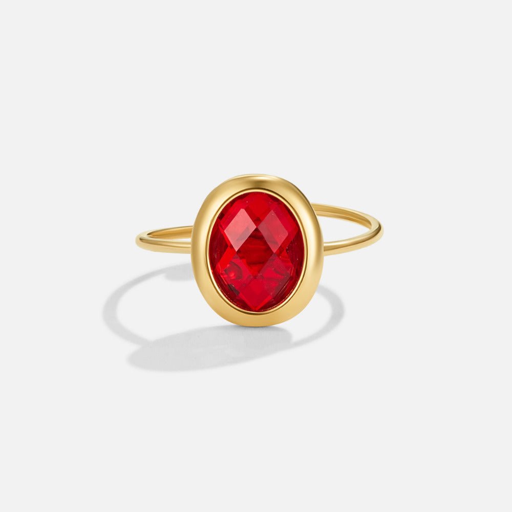Anillo de oro con rubí