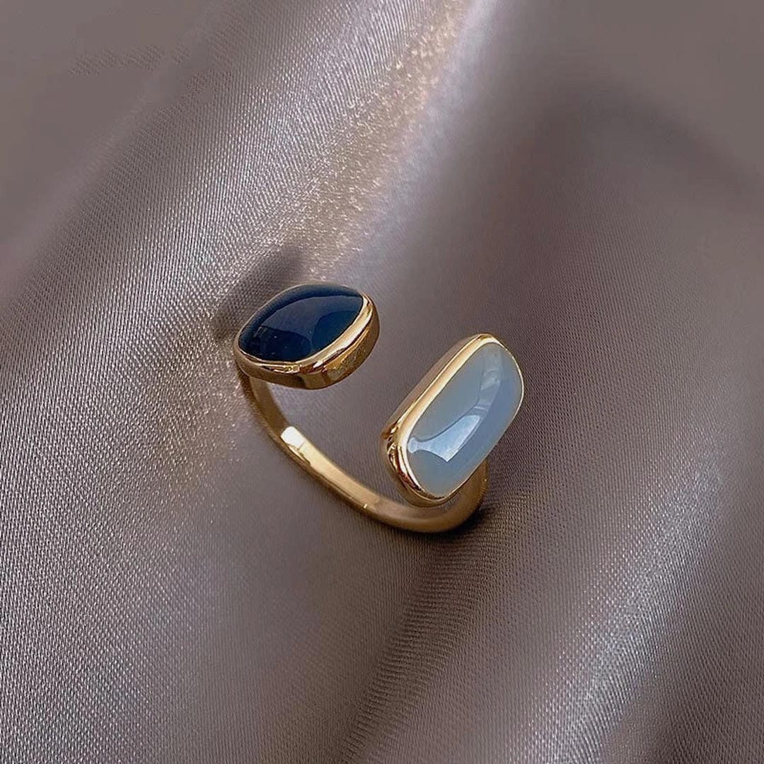 Anillo abierto ajustable con doble gema