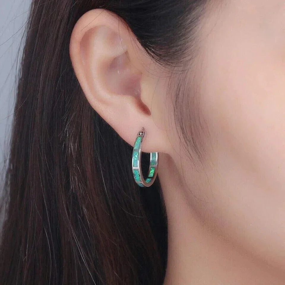 Pendientes de aro circulares de ópalo de fuego azul elegantes
