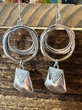 Pendientes colgantes cuadrados de plata vintage