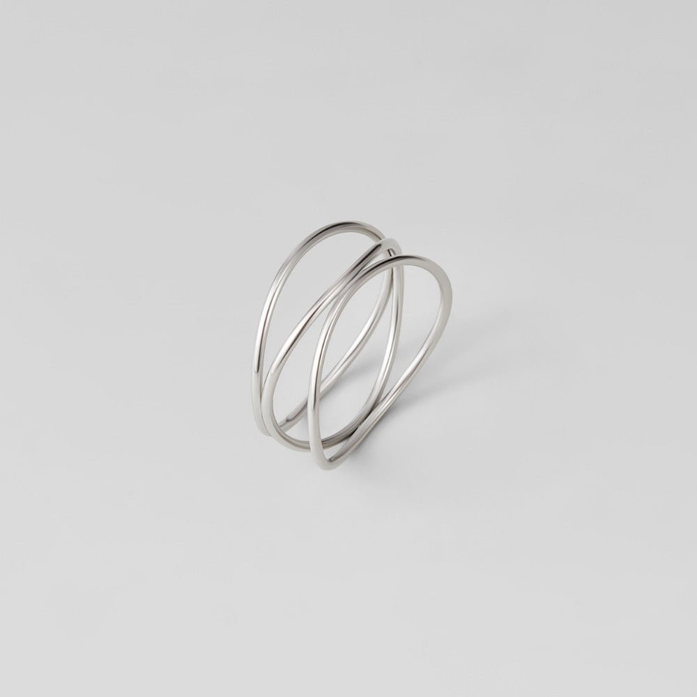 Anillo de plata con el símbolo de infinito