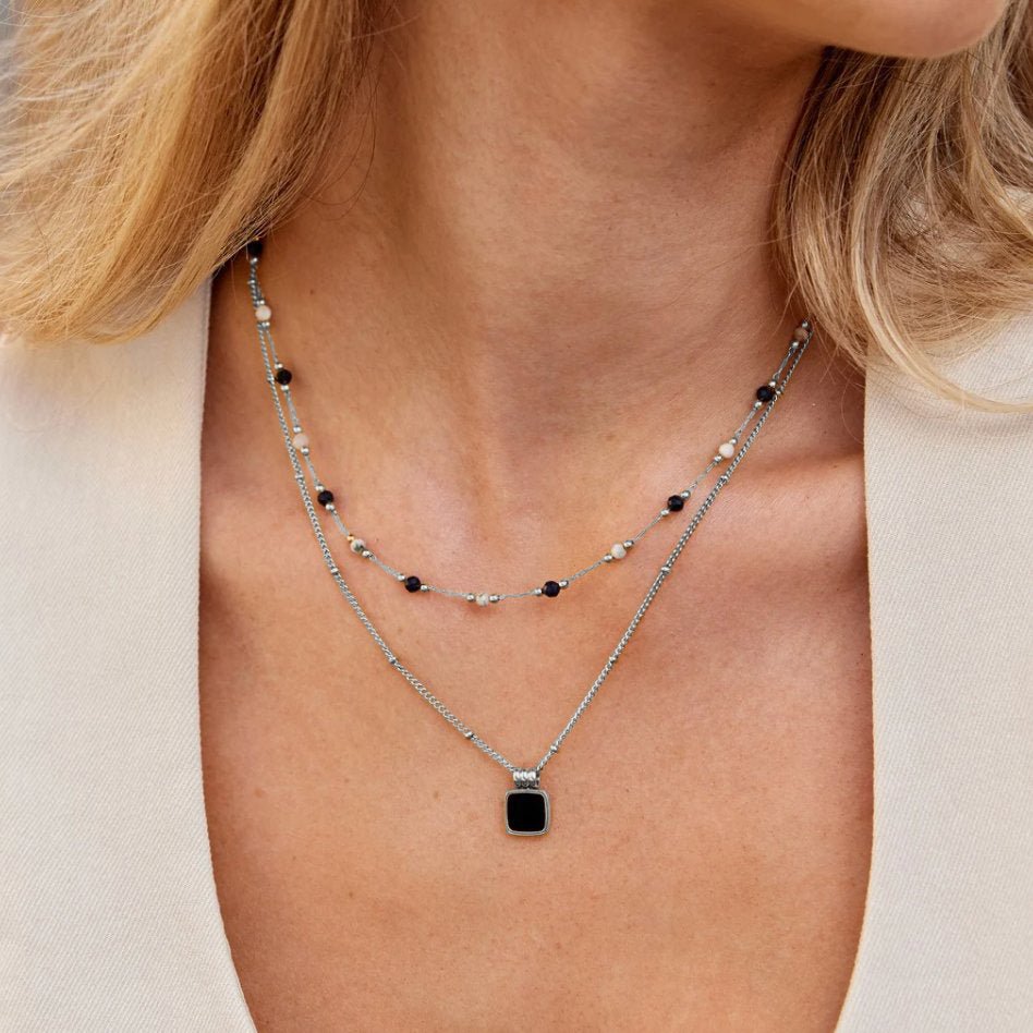 Collar Colgante de Plata Lucía Negro