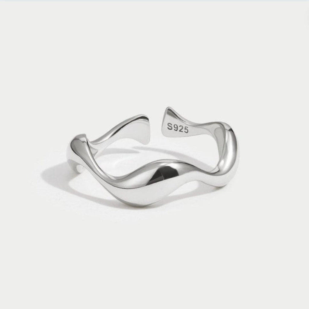 Anillo ajustable minimalista olas