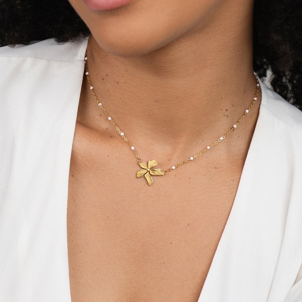 Collar de cuentas «Florecimiento primaveral»