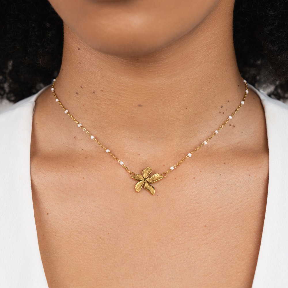 Collar de cuentas «Florecimiento primaveral»