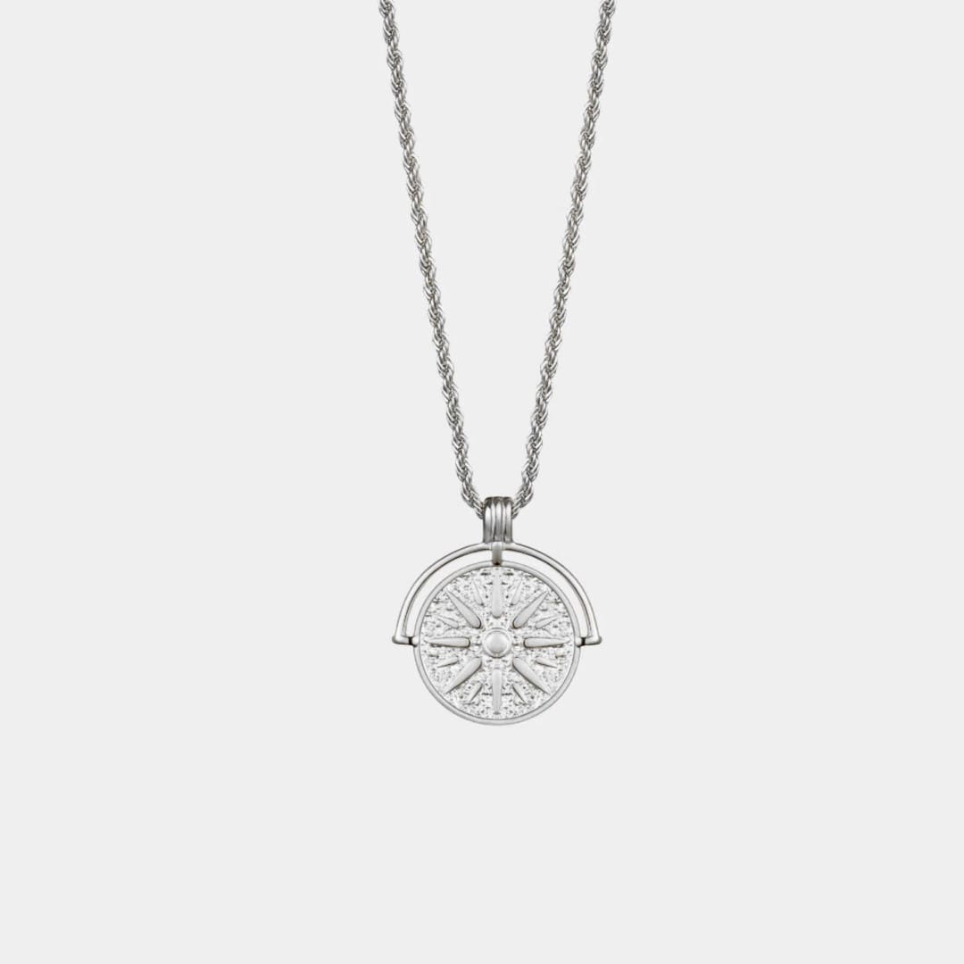 Collar con colgante de sol en plata u oro
