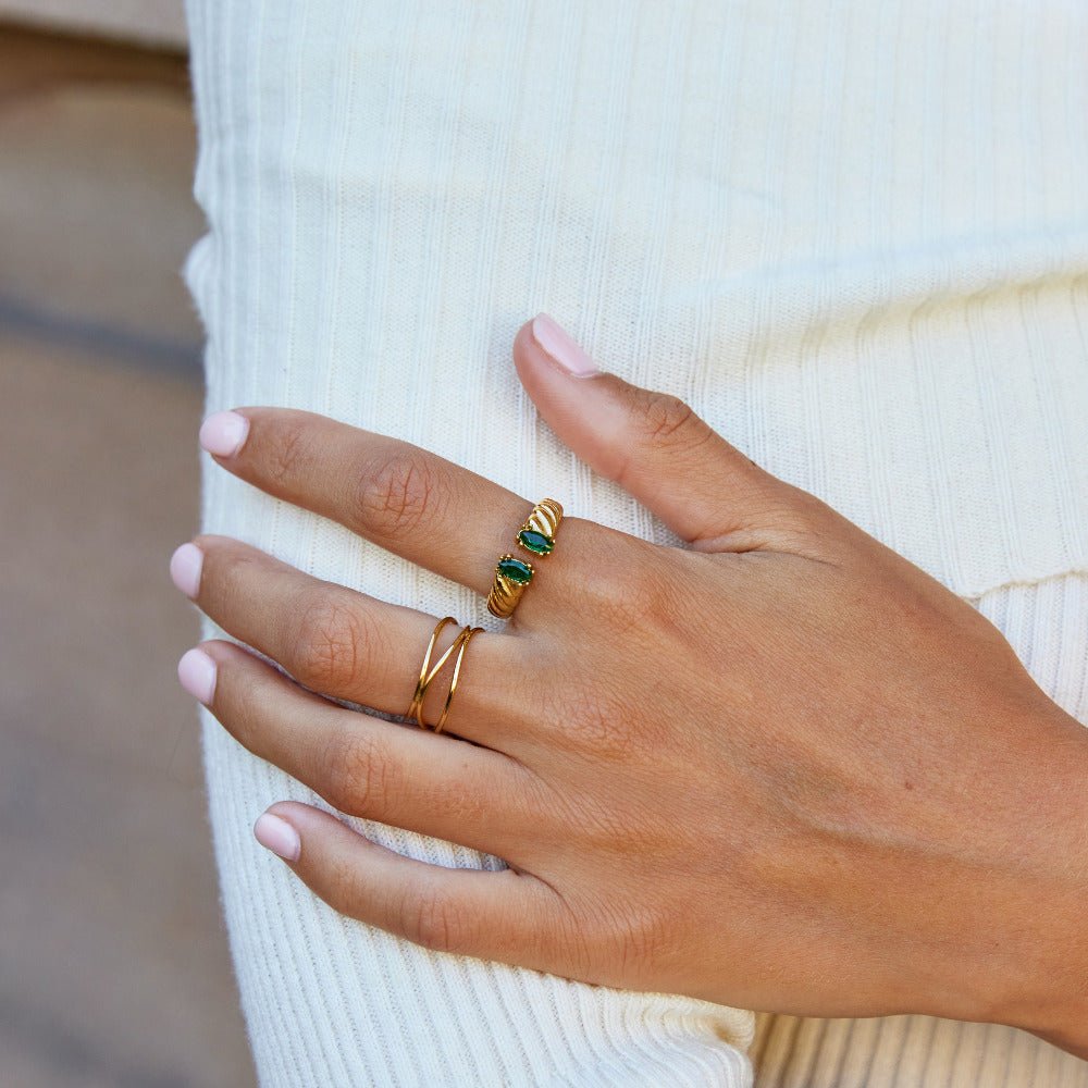 Anillo Tara Vintage con Esmeralda