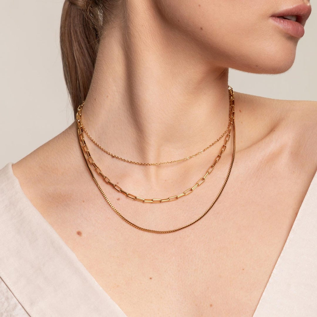 Collar triple de oro para el día a día