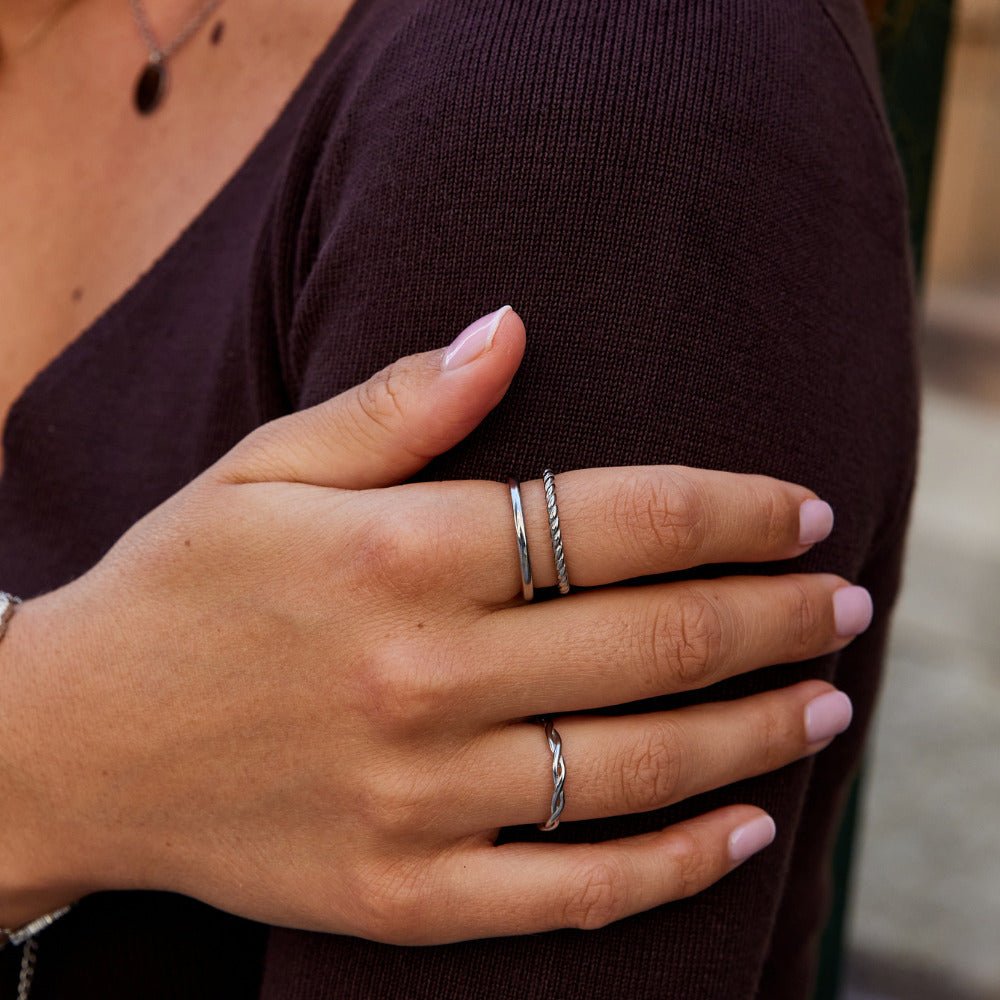 Anillo de Plata Tyra Retorcido