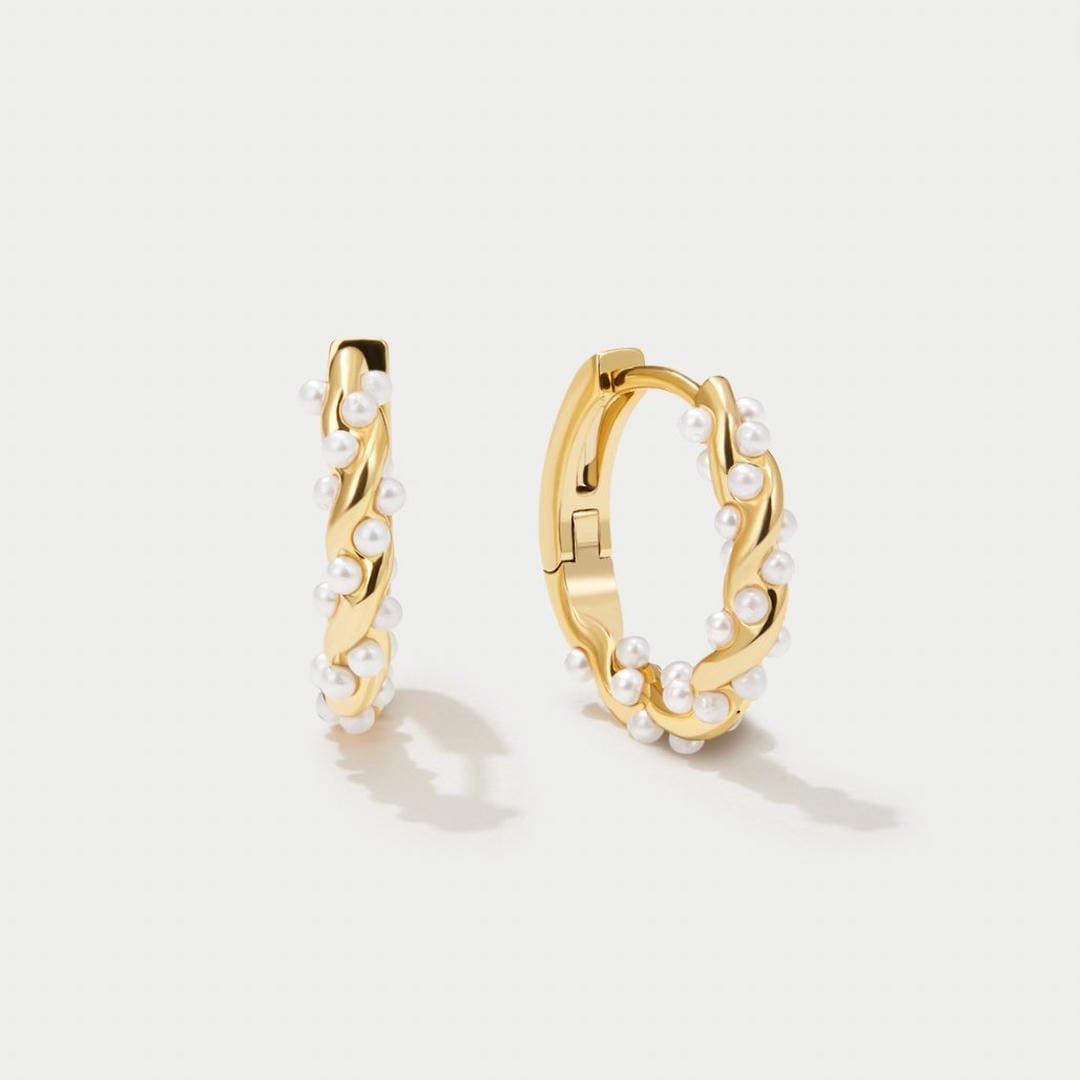 Pendientes de aro de oro con perlas