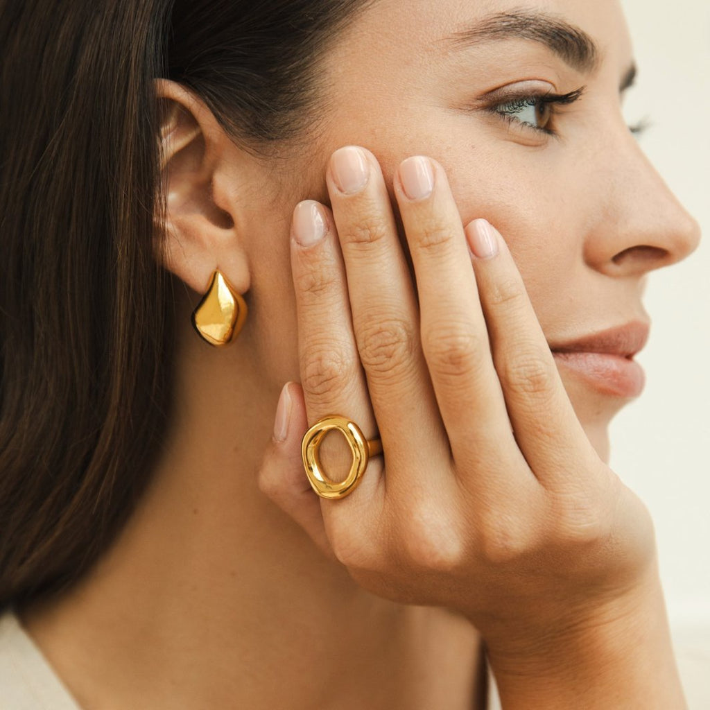 Anillo Vina de Oro Fundido