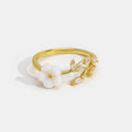 Anillo ajustable Flor Blanca