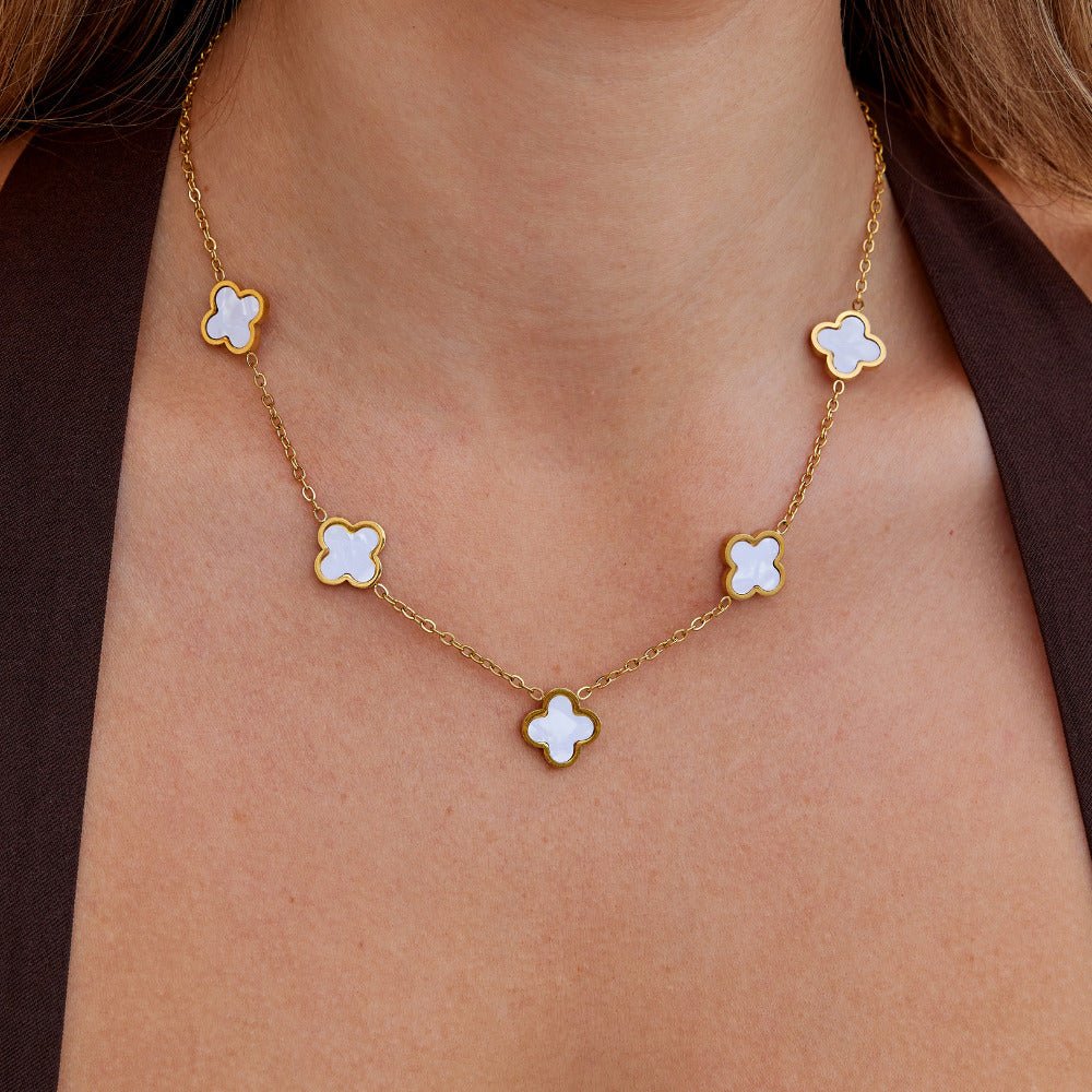 Collar Racimo de Trébol Blanco