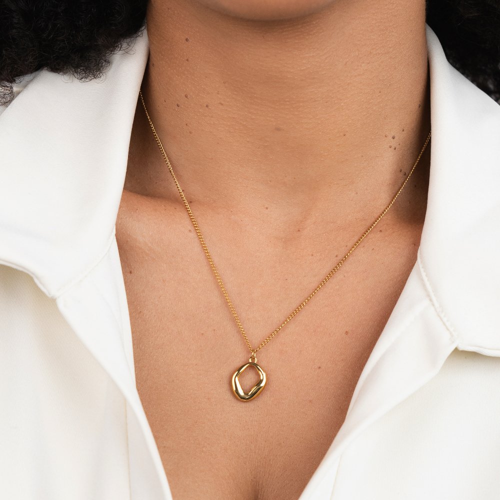 Collar dorado geométrico Zola